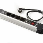 Famatel Dörtlü Aleminyum Grup Priz Akım Korumalı+ 2 USB 1,5mt Kablolu - Görsel 3