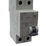 Siemens 2x40A 300mA Kaçak Akım Rölesi - Görsel 1